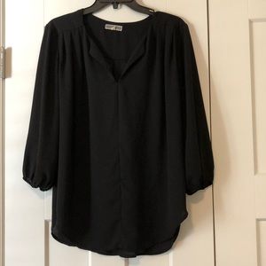 Black Quarter Length V-Neck Tunic